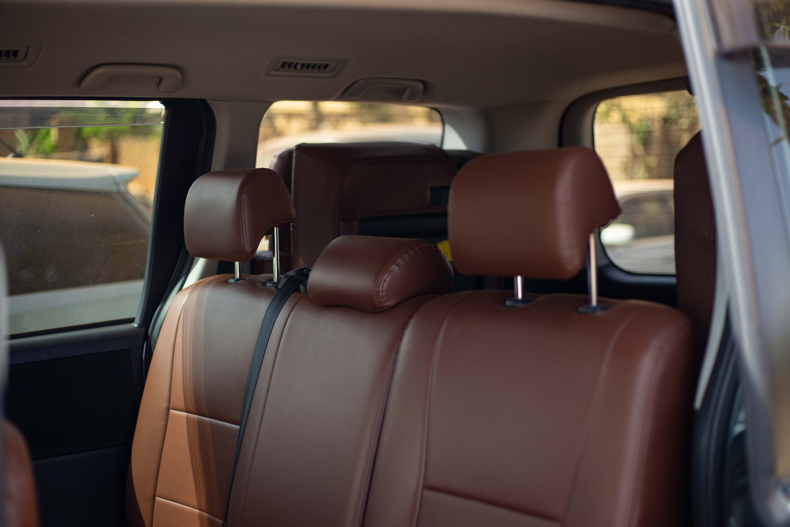TOYOTA NOAH [Buy Now]